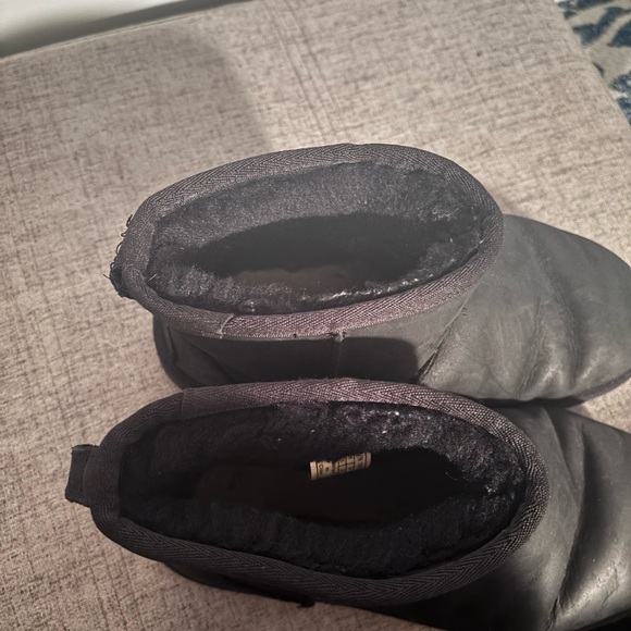 Ugg boots - Picture 6 of 8